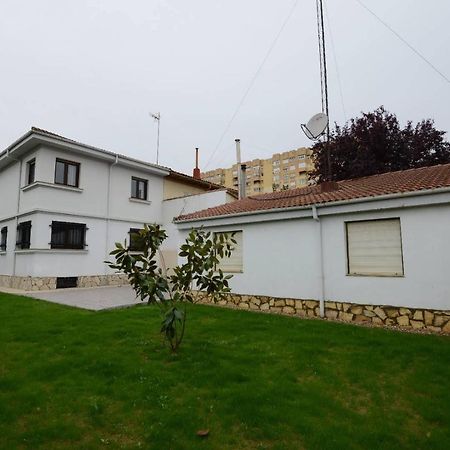 Housing Leon Casa Con Jardinヴィラ エクステリア 写真