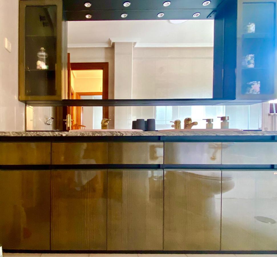 Housing Leon Casa Con Jardinヴィラ エクステリア 写真