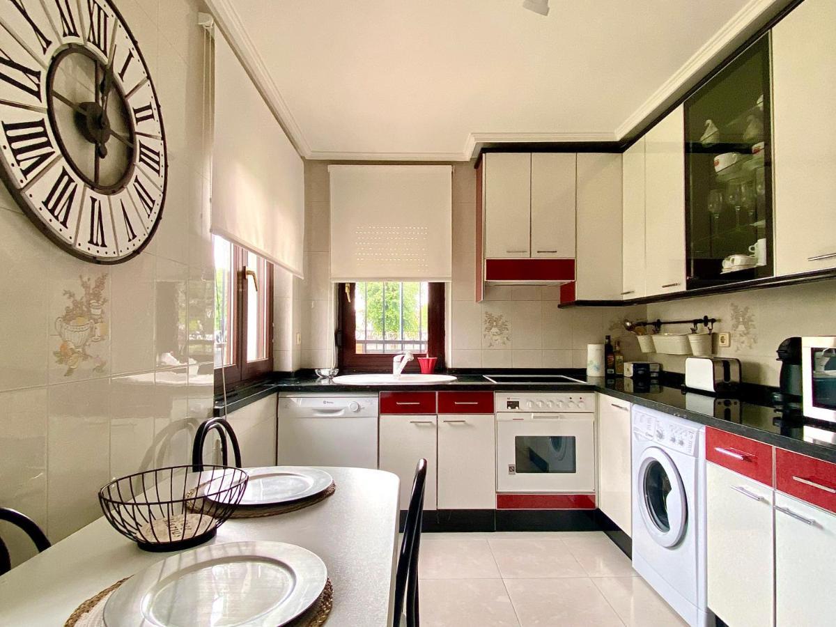 Housing Leon Casa Con Jardinヴィラ エクステリア 写真